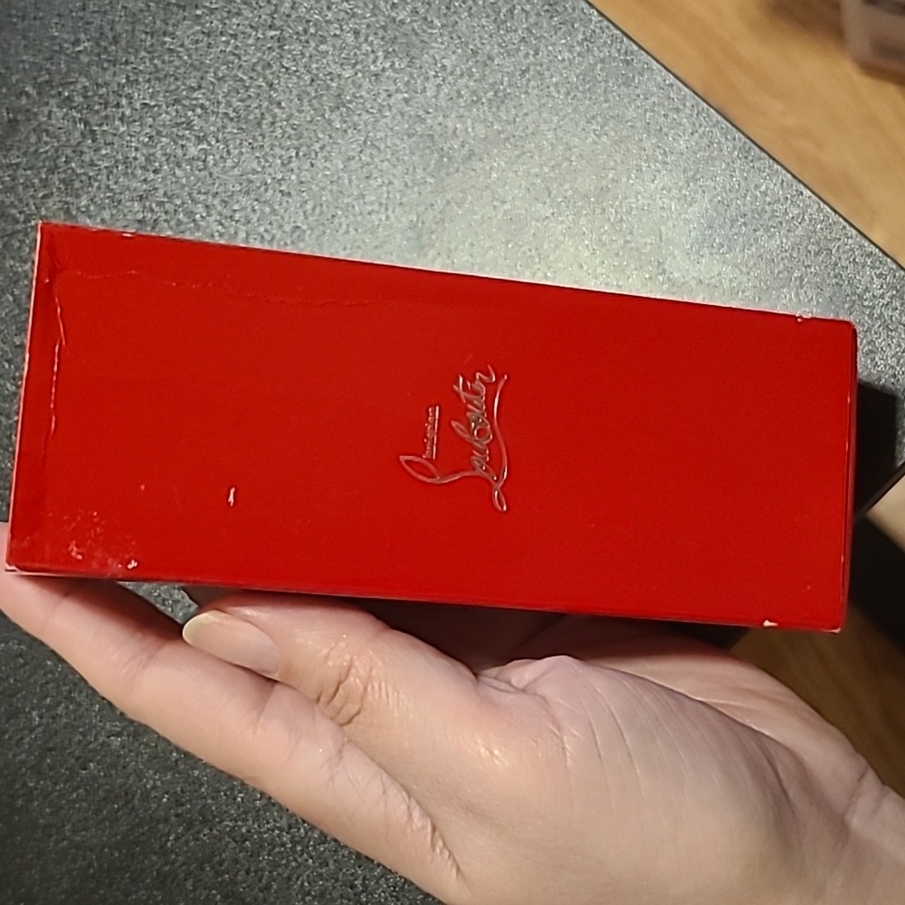 Christian Louboutin Rouge Silky stain Lipstick 001 - Picture 3 of 7